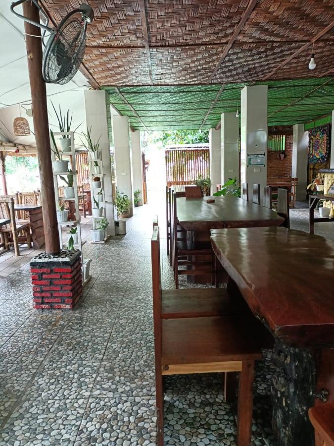 Brown Bamboo Guest House & Trekking Bukit Lawang Dış mekan fotoğraf