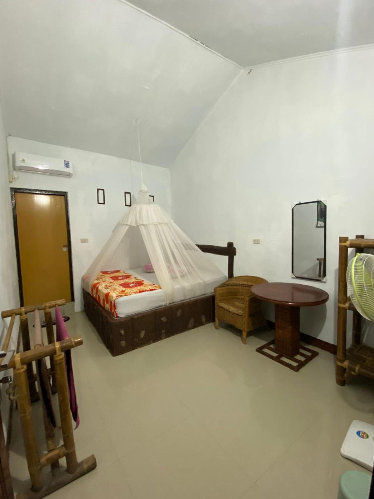 Brown Bamboo Guest House & Trekking Bukit Lawang Dış mekan fotoğraf